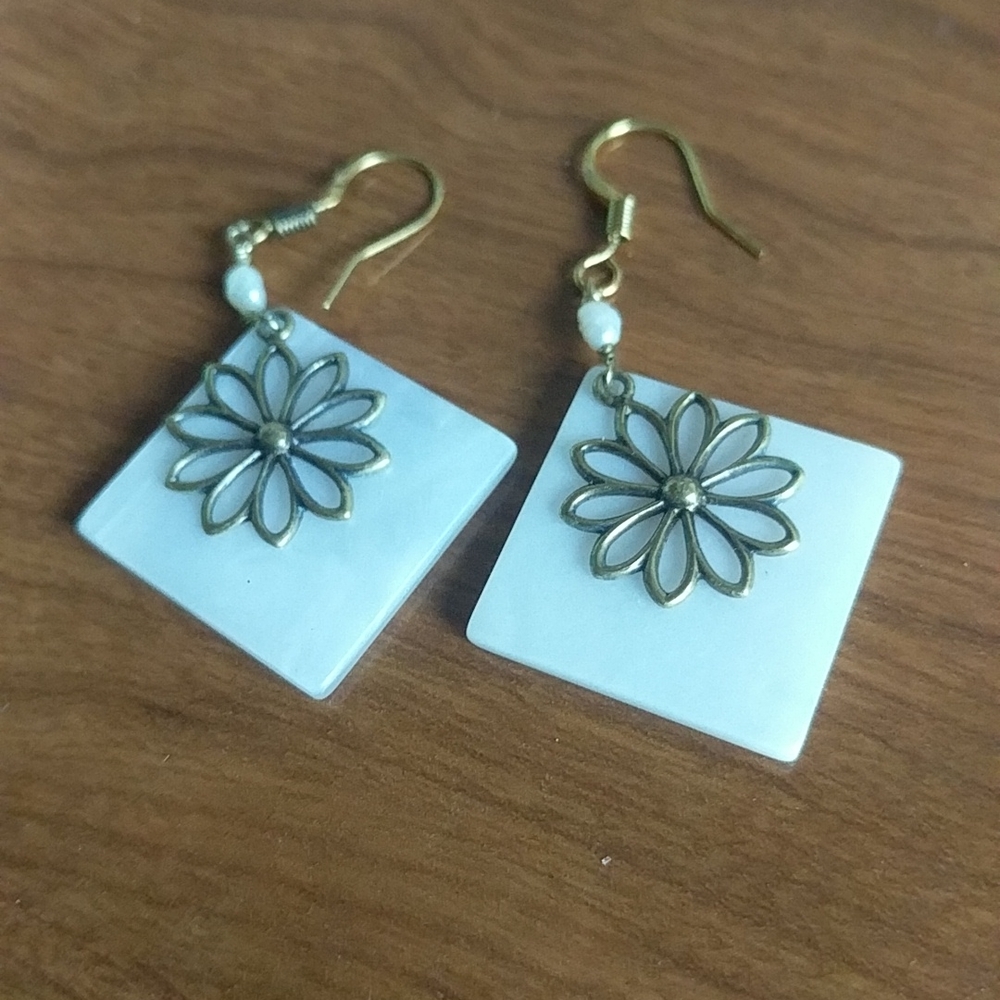 Shell Earrings - image 1